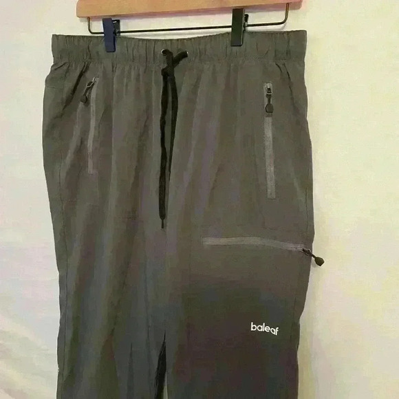 Women’s Baleaf Cropped Lightweight Hiking Pants Size Large Gray - Picture 2 of 4